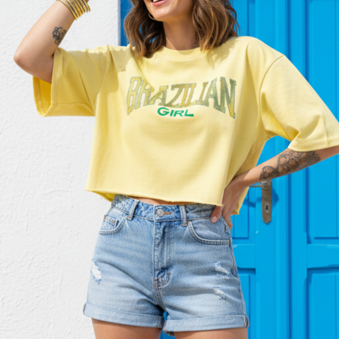 Camisa Brasil Feminina tipo Cropped Brazilian Amarela  — Metalizado Oversized