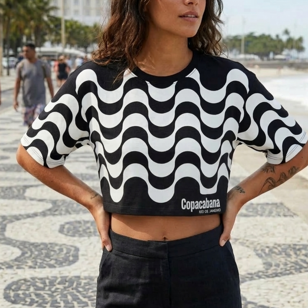 Camisa Brasil Feminina tipo Cropped Calçadão Copacabana Preta — Oversized